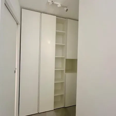 Affascinante Bilocale Ristrutturato In Zona * Μιλάνο